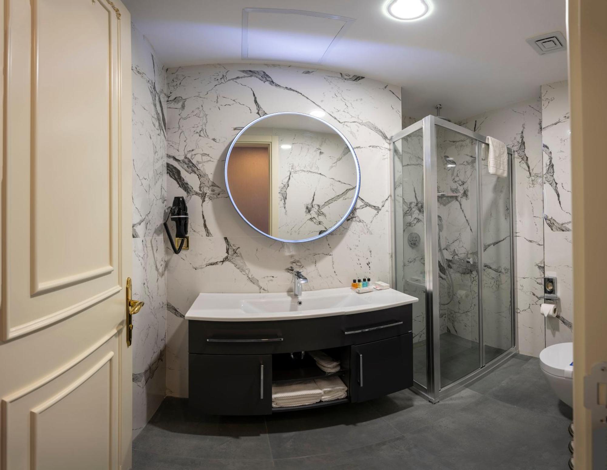 Moonlight Elegance Boutique Hotels อิสตันบูล ภายนอก รูปภาพ