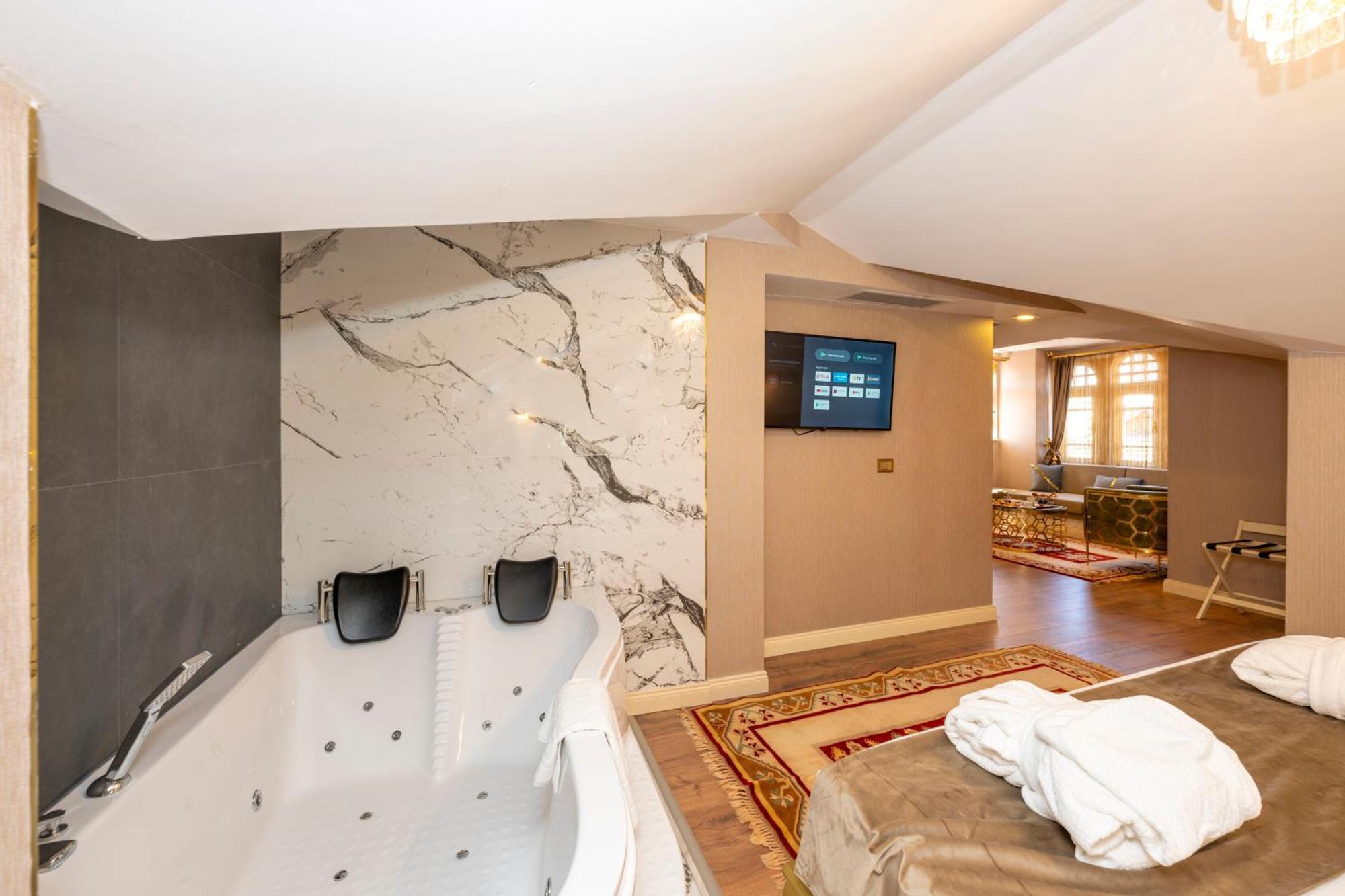 Moonlight Elegance Boutique Hotels อิสตันบูล ภายนอก รูปภาพ