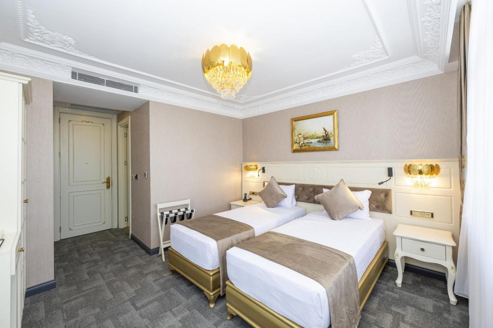 Moonlight Elegance Boutique Hotels อิสตันบูล ภายนอก รูปภาพ